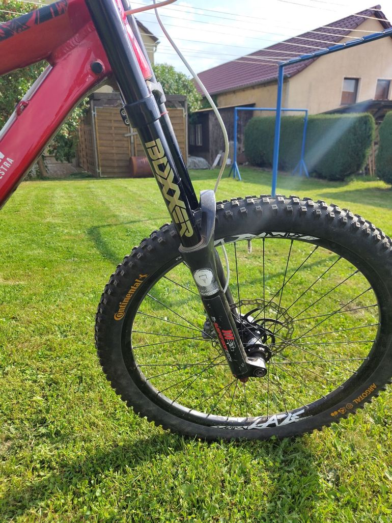 Used Propain Rage 2016 2016 Mountainbike, Red — image 4 of 4