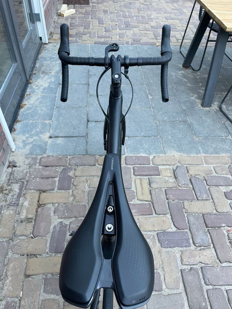 Used Giant TCR Advanced Disc 2 2022 2022 Road & Gravel — image 6 of 8