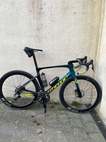 Used Scott Foil RC disc 2019 Frameset 2019 Road & Gravel, Green — image 1 of 10