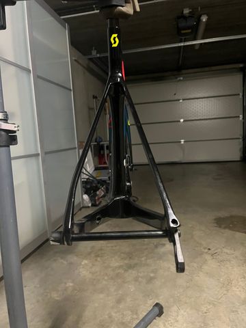 Used Scott Foil RC disc 2019 Frameset 2019 Road & Gravel, Green — image 9 of 10
