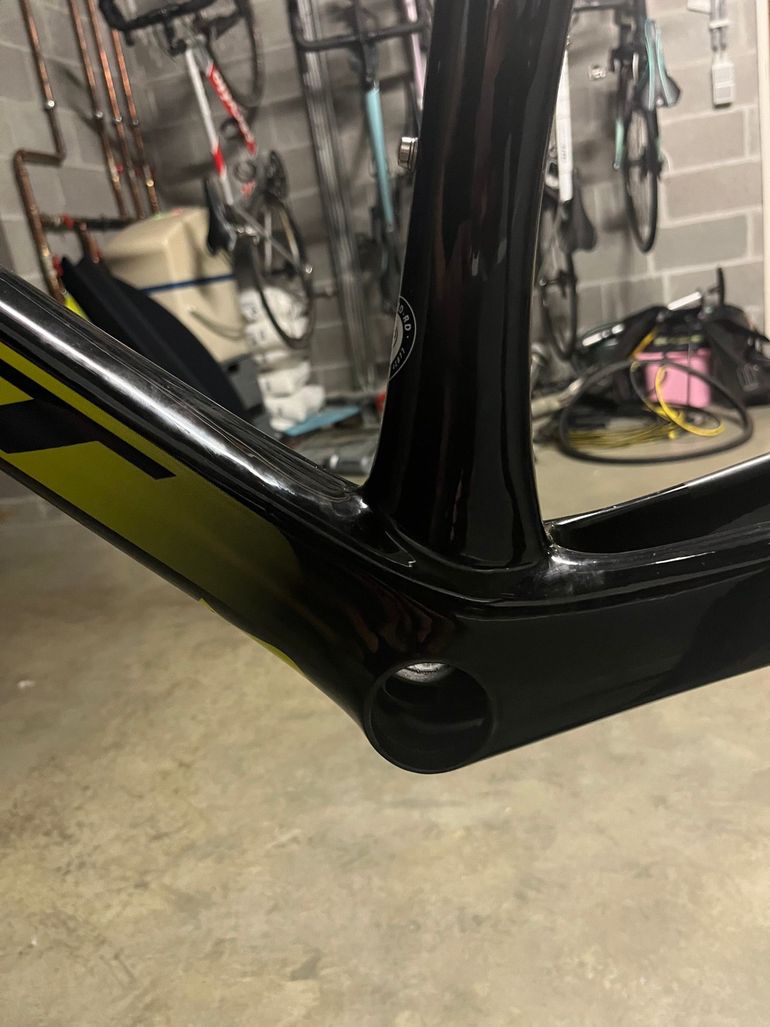 Used Scott Foil RC disc 2019 Frameset 2019 Road & Gravel, Green — image 8 of 10