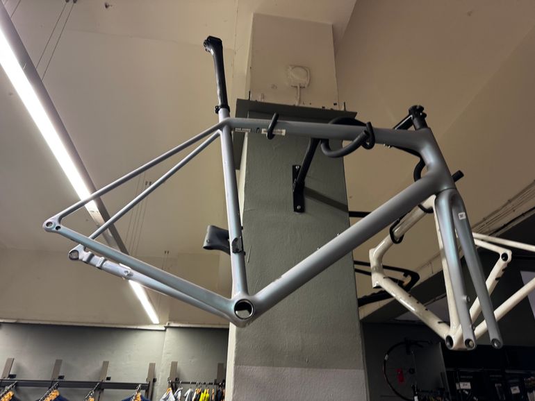 Aethos Cable Routing Aethos Rahmenkit , Specialized S-Works Aethos Frameset, carbon/jet fuel ...