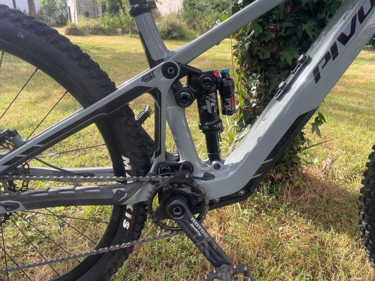 Used Pivot SHUTTLE SL Ride SLX/XT 2024 2024 Mountainbike, Light Gray, 29 — image 3 of 13