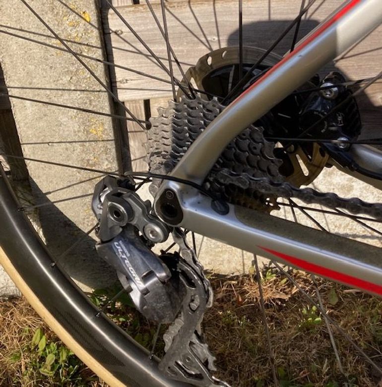 Used BMC Roadmachine 01 THREE 2018 2018 Road & Gravel — image 7 of 9