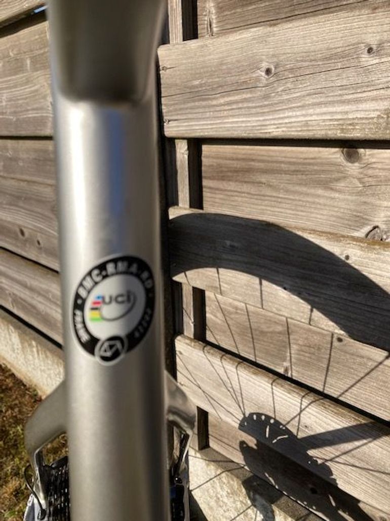 Used BMC Roadmachine 01 THREE 2018 2018 Road & Gravel — image 5 of 9