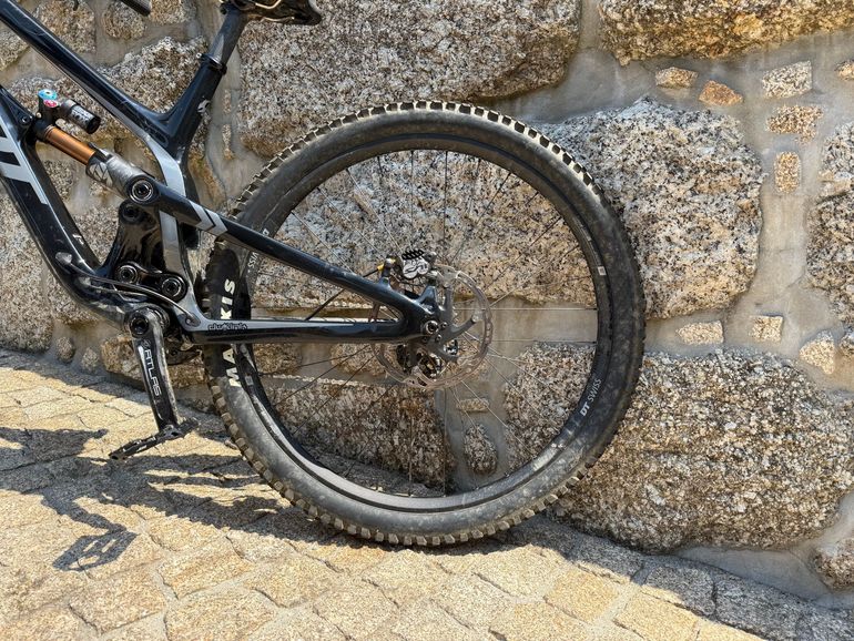 Used Pivot PHOENIX 29 Pro Saint 2024 2024 Mountainbike, Black, 29 — image 3 of 6