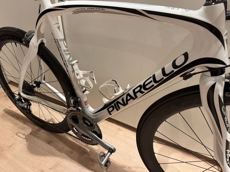 Used Pinarello Dogma 60.1 2015 Road & Gravel, White — image 9 of 16