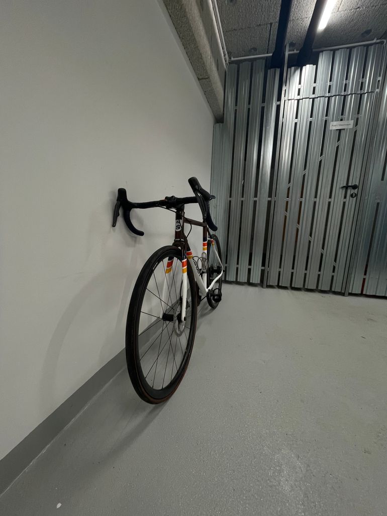 Used Standert Triebwerk Shimano Ultegra Di2 (12 Speed) 2024 Road & Gravel, White — image 4 of 8