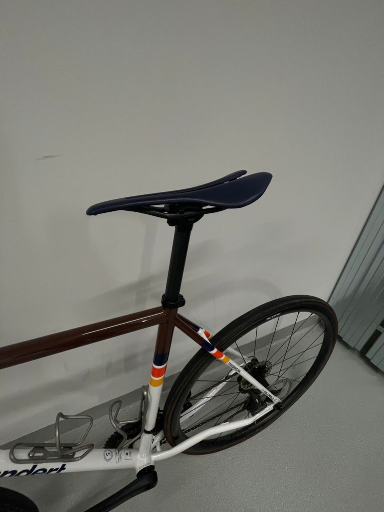 Used Standert Triebwerk Shimano Ultegra Di2 (12 Speed) 2024 Road & Gravel, White — image 6 of 8