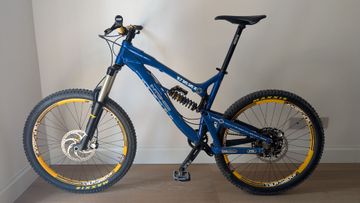 Used Intense Uzzi 2013 Mountainbike, Blue — image 2 of 16
