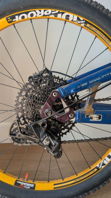 Used Intense Uzzi 2013 Mountainbike, Blue — image 4 of 16