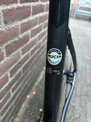 Used Giant Defy Shimano Ultegra Di2 (12 Speed) 2022 Road & Gravel, Black — image 7 of 7