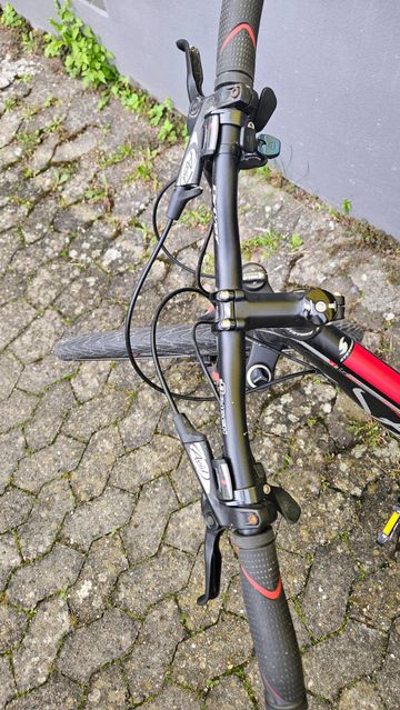Stevens Mira 2017 Mountainbike usato, Nero — immagine 3 di 13