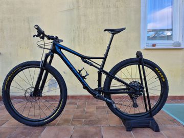 Specialized Epic Expert 2017 Mountainbike d'occasion — image 2 sur 11