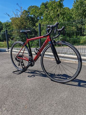 Stevens Stelvio 2023 2023 Road & Gravel de segunda mano, Rojo — imagen 2 de 7