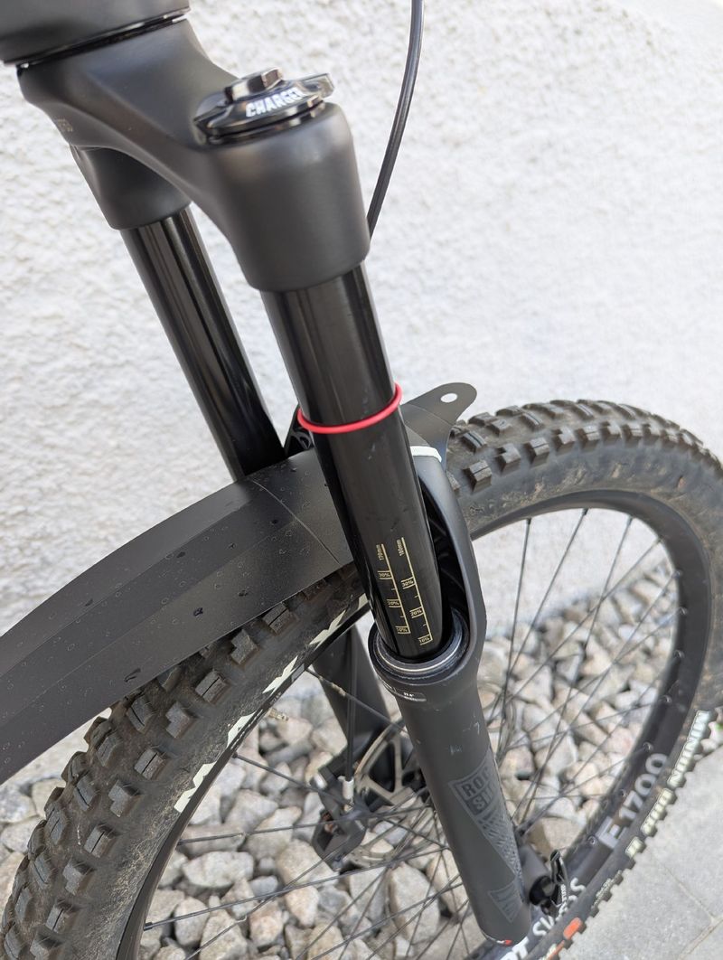Used Canyon Torque CF 8.0 2018 2018 Mountainbike, Black, 27.5 (650B) — image 6 of 10
