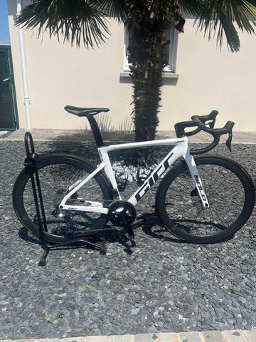 Used GIRS Solo 2023 Road & Gravel, White — image 3 of 3