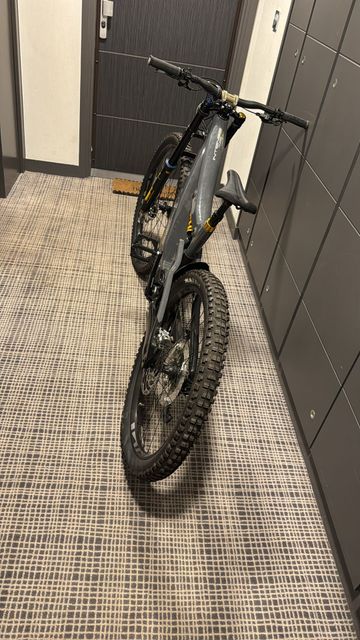 Intense TAZER S 2023 2023 Mountainbike de segunda mano, Gris claro — imagen 72 de 73