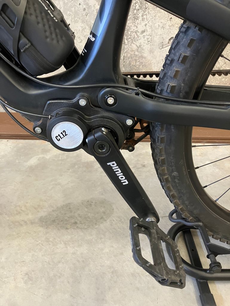 Used Zerode Taniwha Pinion C-Line Gearbox 2021 Mountainbike, Light Gray — image 4 of 12