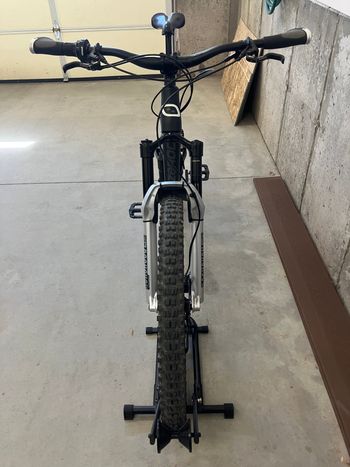 Used Zerode Taniwha Pinion C-Line Gearbox 2021 Mountainbike, Light Gray — image 3 of 12