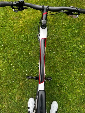 Brugt Specialized Sirrus Expert Disc Carbon 2014 Road & Gravel — billede 4 af 6