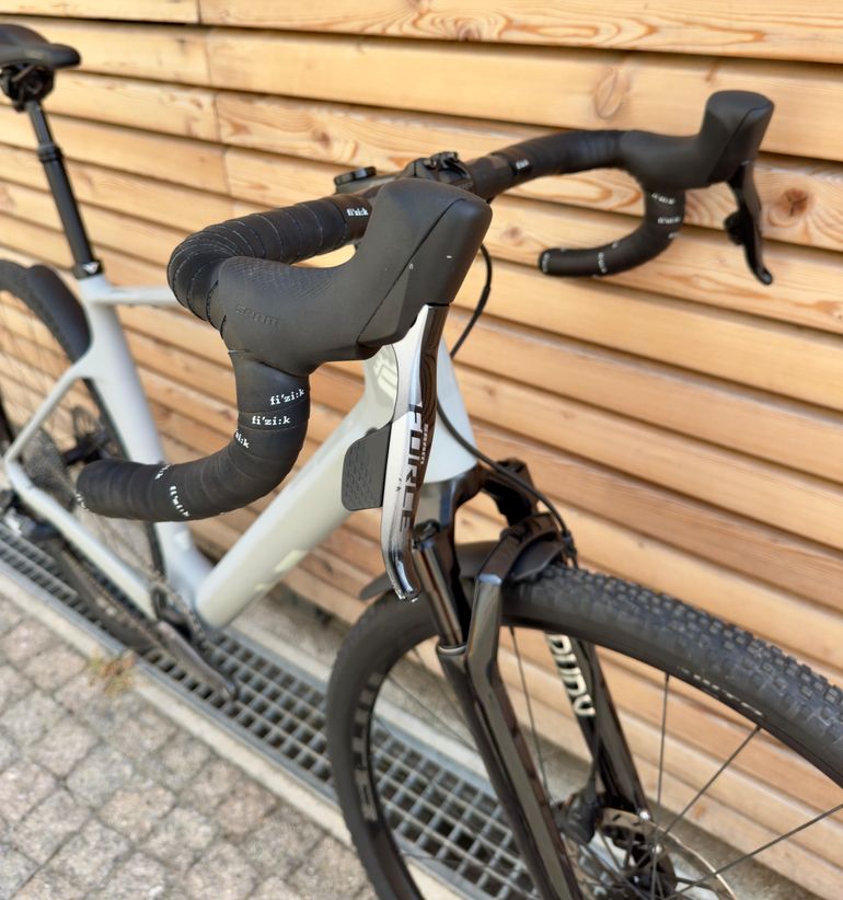 Used YT Industries Szepter CORE 4 700c 2024 2024 Road & Gravel, Light Gray — image 10 of 12