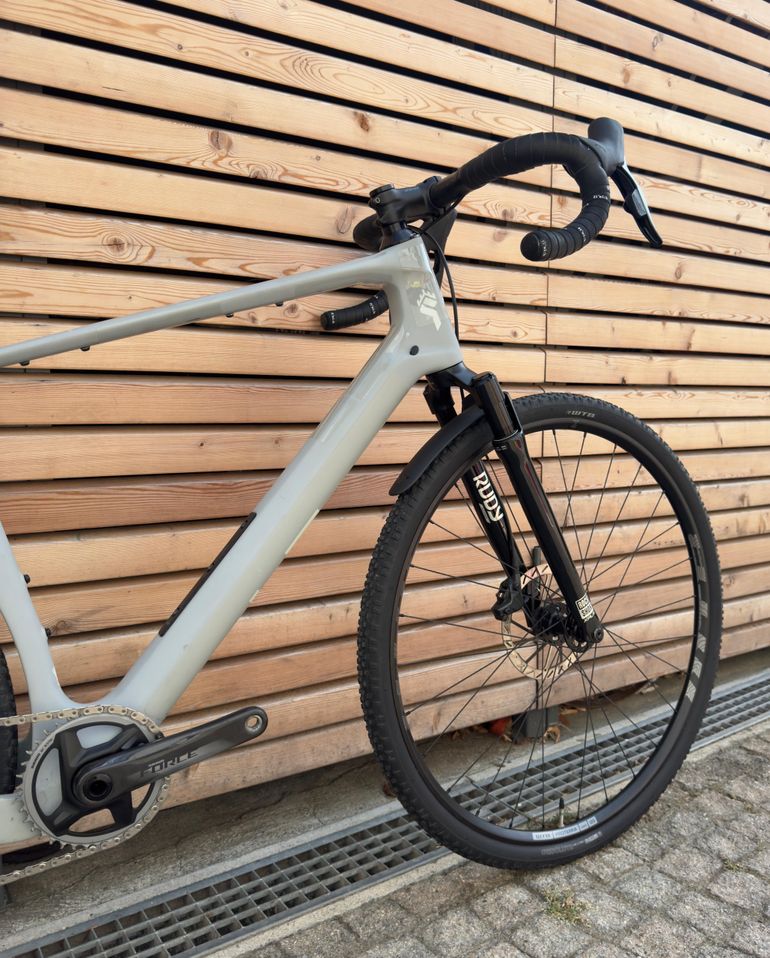 Used YT Industries Szepter CORE 4 700c 2024 2024 Road & Gravel, Light Gray — image 4 of 12