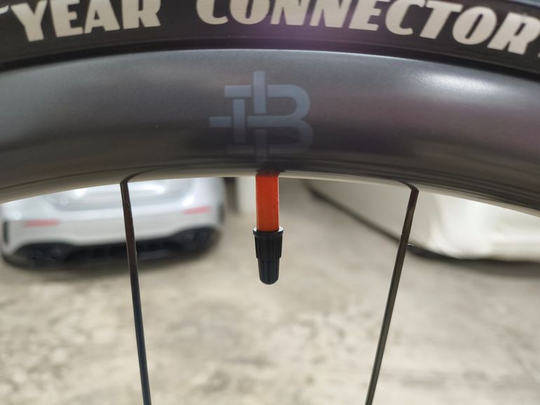 Used Factor Factor LS 2022 2022 Road & Gravel, Black — image 9 of 35