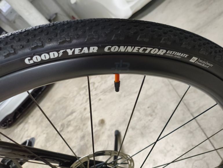 Used Factor Factor LS 2022 2022 Road & Gravel, Black — image 8 of 35