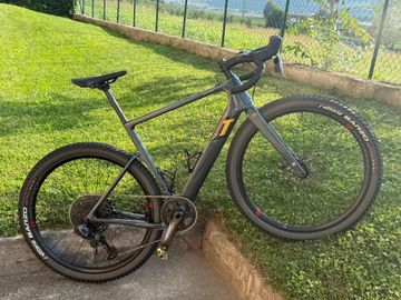 3T ULTRA FORCE D1/EAGLE AXS 1X12 650b 2024 2024 Road & Gravel usato