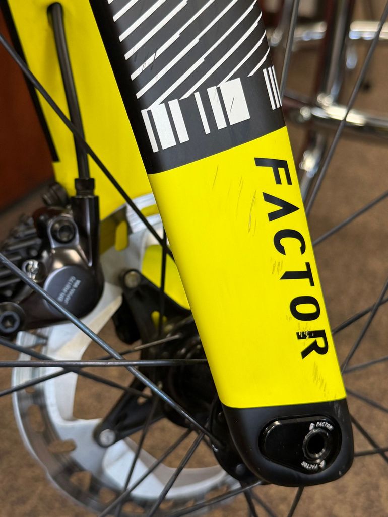 Used Factor Factor Ostro VAM 2025 Ultegra Di2 12s ENVE SES 4.5 Geometric 2025 Road & Gravel, Black — image 14 of 16