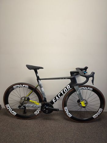 Used Factor Factor Ostro VAM 2025 Ultegra Di2 12s ENVE SES 4.5 Geometric 2025 Road & Gravel