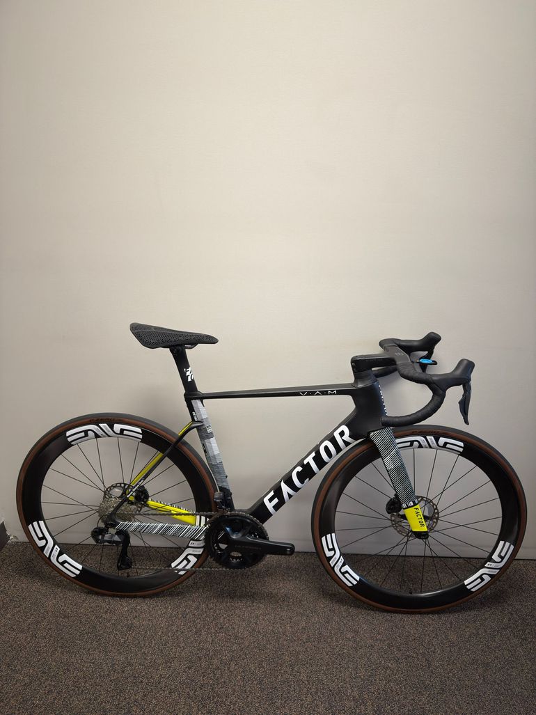 Used Factor Factor Ostro VAM 2025 Ultegra Di2 12s ENVE SES 4.5 Geometric 2025 Road & Gravel, Black — image 1 of 16