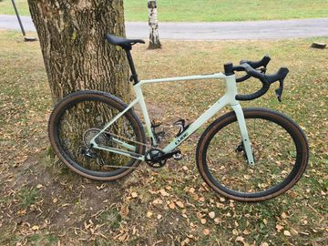 Gebrauchtes CUBE Nuroad SRAM Force eTap AXS 2025 Road & Gravel, Hellgrau — Bild 2 von 7