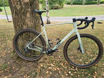 CUBE, Nuroad SRAM Force eTap AXS