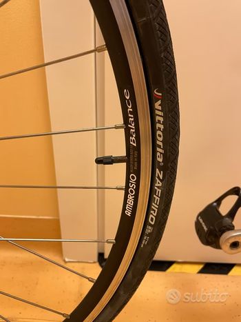 Used Focus Speed 2017 Road & Gravel, Rosso — image 4 of 6