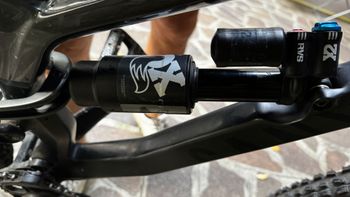 Canyon Torque CF 8.0 2020 2020 Mountainbike usato, Nero — immagine 4 di 6