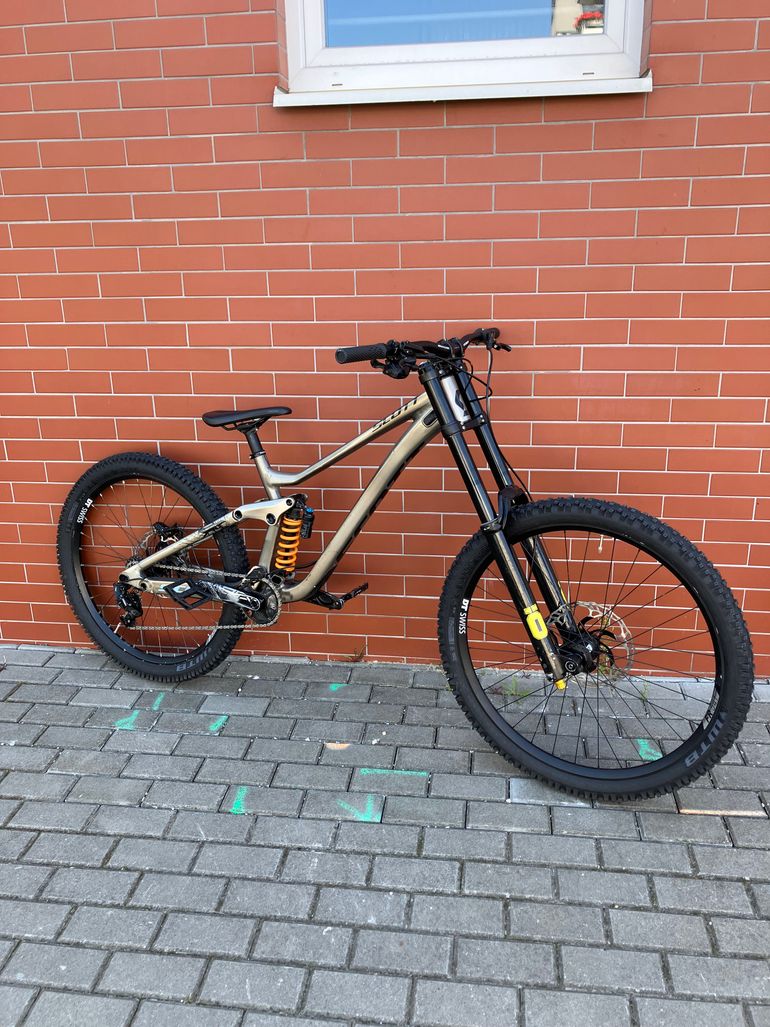 Gebrauchtes Scott Gambler 920 2021 2021 Mountainbike, Hellgrau, 29 — Bild 1 von 8