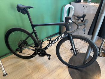 Used Specialized Tarmac SL7 Expert 2023 2023 Road & Gravel, Black — image 1 of 4