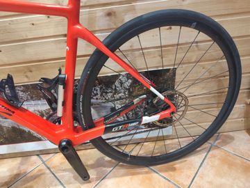 Brugt Wilier Gtr Team Disc Sram Rival 2023 2022 Road & Gravel — billede 13 af 14