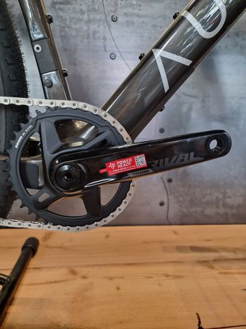 Aurum Manto 2025 2025 Road & Gravel usato, Grigio chiaro — immagine 3 di 8