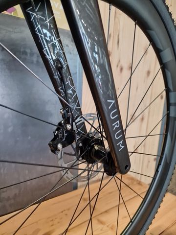 Aurum Manto 2025 2025 Road & Gravel usato, Grigio chiaro — immagine 4 di 8
