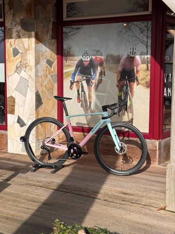 Scott Addict RC 10 2025 Road & Gravel usato, Grigio chiaro — immagine 6 di 6