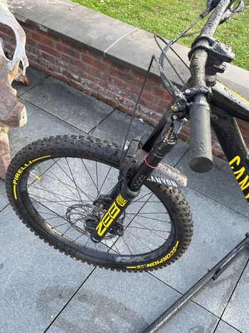 Canyon Torque 27.5 AL 5 2022 2022 Mountainbike usato, Nero — immagine 6 di 10