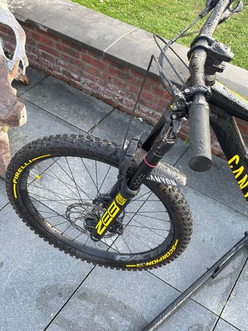 Tweedehands Canyon Torque 27.5 AL 5 2022 2022 Mountainbike — afbeelding 6 van 10