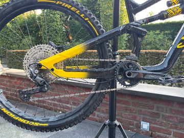 Tweedehands Canyon Torque 27.5 AL 5 2022 2022 Mountainbike — afbeelding 3 van 10