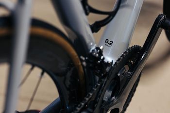 Used Basso Diamante SV Campagnolo Chorus 12s Disc 2023 2023 Road & Gravel, Hellgrau — image 3 of 8