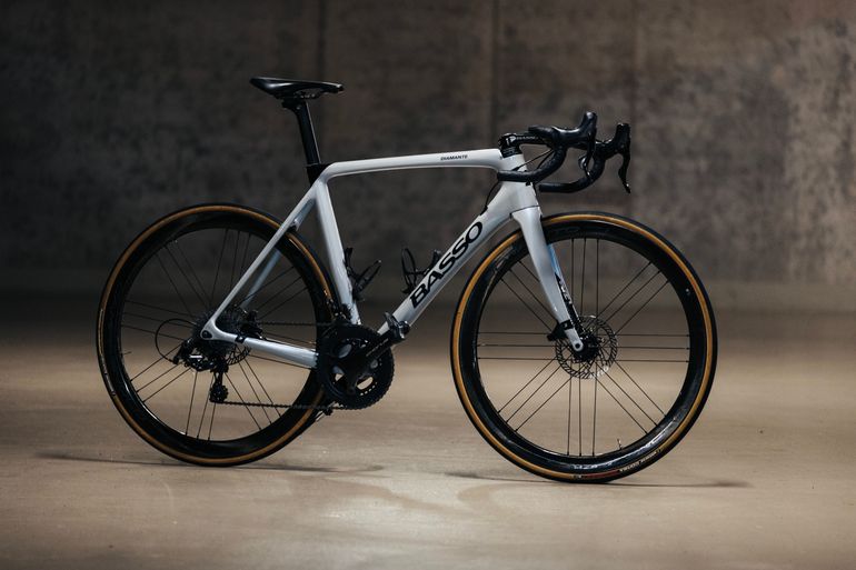 Used Basso Diamante SV Campagnolo Chorus 12s Disc 2023 2023 Road & Gravel, Hellgrau — image 7 of 8