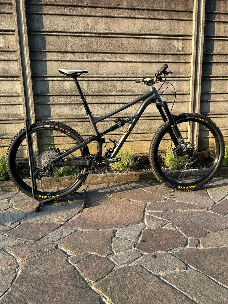 Used Specialized Status 160 2021 2021 Mountainbike, Light Gray, 29, 27.5 — image 1 of 16