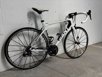 Gebrauchtes Giant TCR Advanced SL 2 2016 2016 Road & Gravel